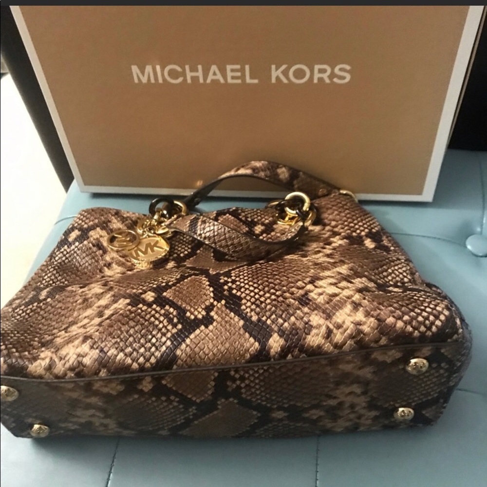 Michael Kors Stachel